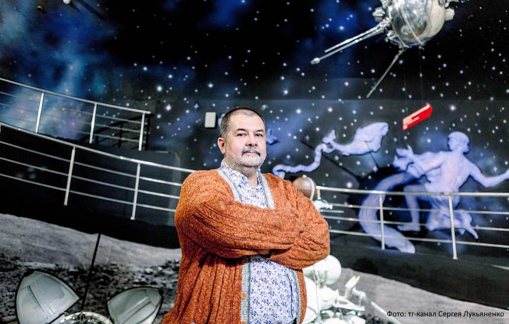 Сергей Лукьяненко: «Нейросети занижают литературу до среднего бульварного чтива»