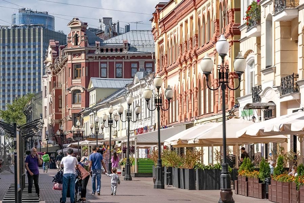 Исследование: Евгений Онегин — типичный житель современных Патриков, а Остап Бендер — «Москва-Сити»