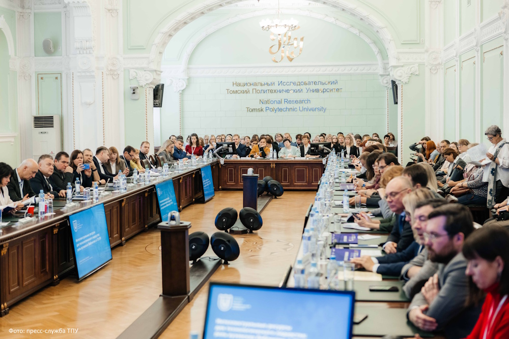 Живые проекты, честные диалоги, новые связи